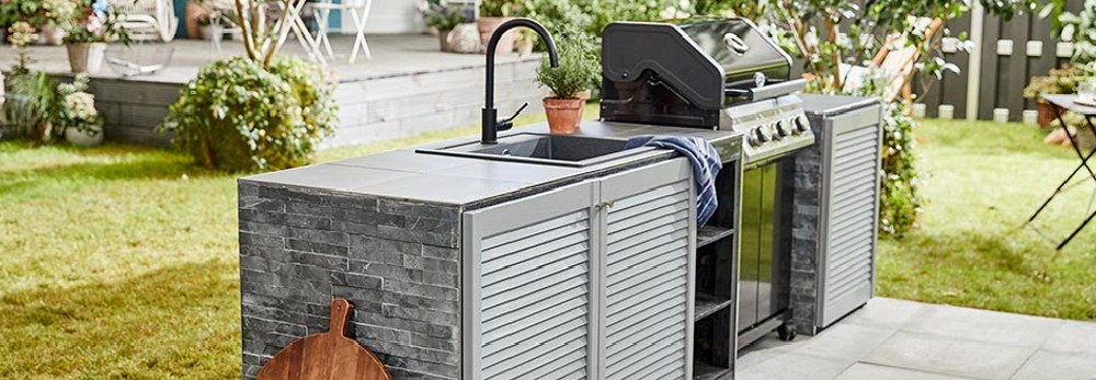 Außenküche mit Grill